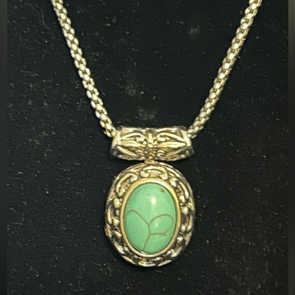 9.50ctw Turquoise Oval Slide Necklace on white gold chain - Picture 1 of 5